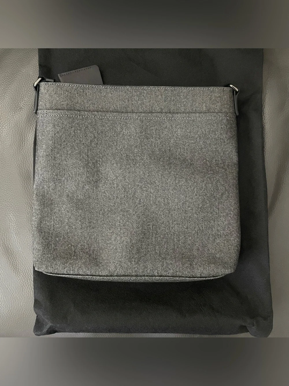 NWOT TUMI Messenger Bag